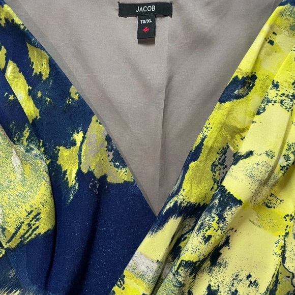 Elegant Sleeveless Jacob Dress in Yellow and Blue Abstract Pattern - Picture 4 of 6